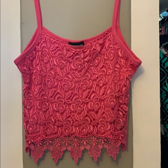 Pink crop - Picture 2 of 2